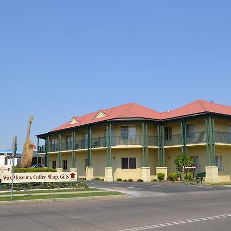 Golden Guitar Motor Inn Tamworth Ngoại thất bức ảnh